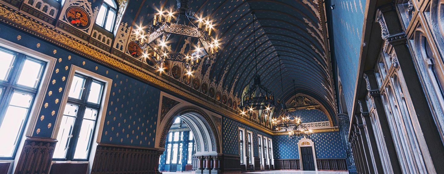 Coadă la Palatul  Culturii