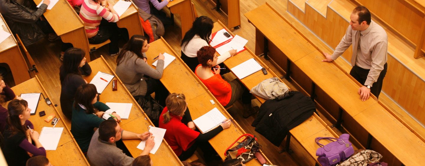 Adio, facultate de Drept!