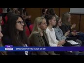 DIPLOME PENTRU ELEVII DE 10
