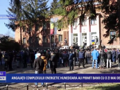 Angajații Complexului Energetic Hunedoara au primit banii cu o zi mai devreme